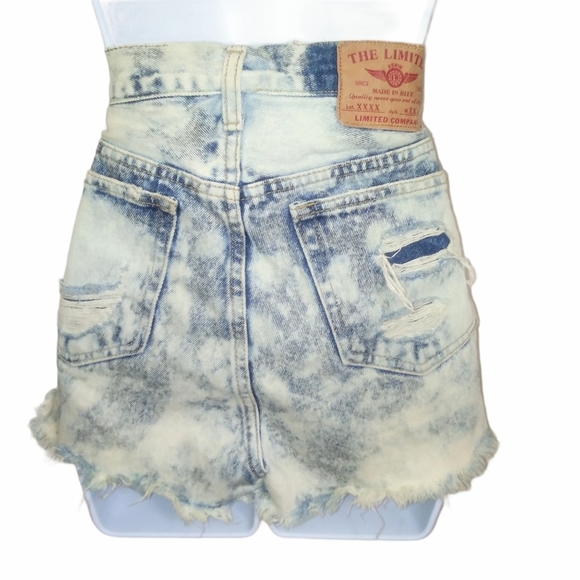 Vintage high waisted distressed Jean shorts - Picture 2 of 2